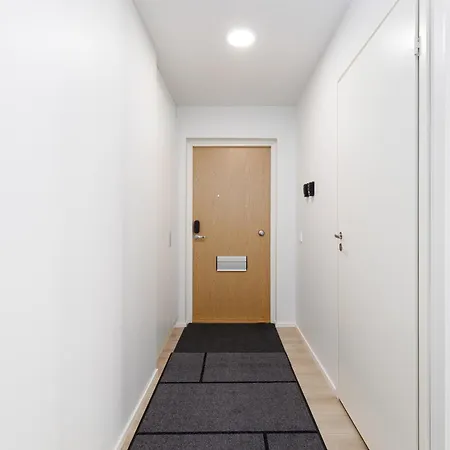 Uleabo New And Bright Downtown 3-room *